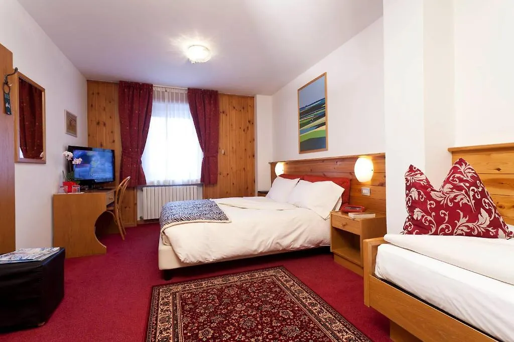 Hotel Livigno 3*,
